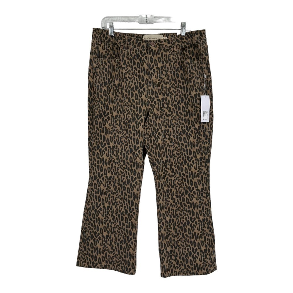 NEW Soft Surrounding Fly Front Kick Flare Animal Print Size 18 $110‎